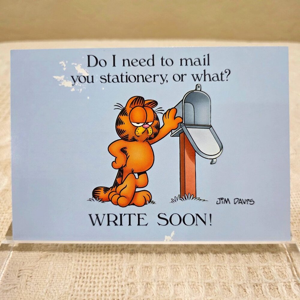 Vintage Garfield Jim Davis DO I NEED TO MAIL YOU STATIONARY OR.. Postcard Unused